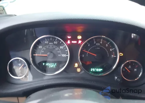 2017 Jeep Wrangler Unlimited Sahara 4X4 из США, поврежденный, VIN 1C4BJWEG2HL675518